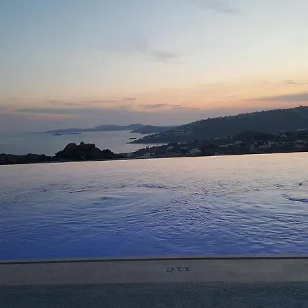 Empress Willa Platys Gialos (Mykonos)